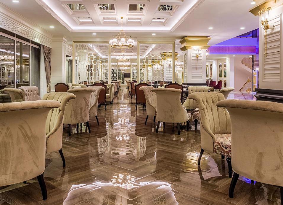 Mary Hotels Side