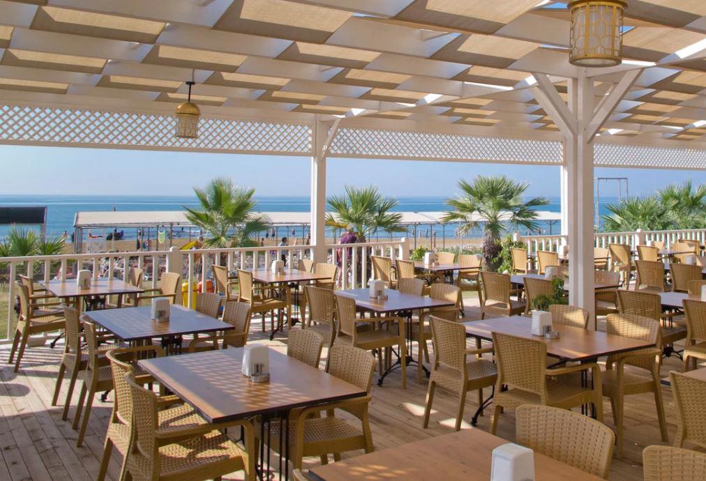 Mary Hotels Side