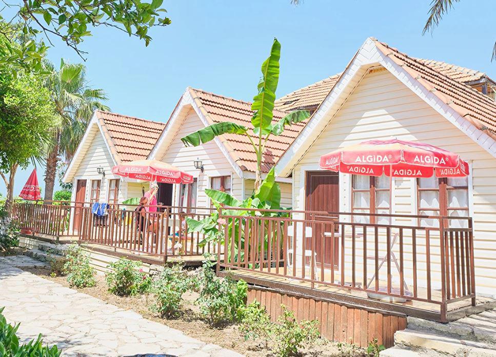 Nova Beach Hotel