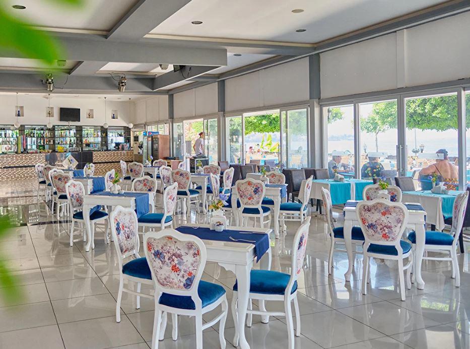 Nova Beach Hotel