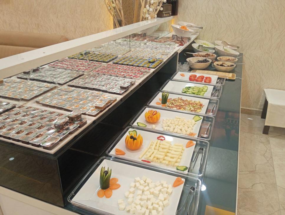 Dostlar Hotel