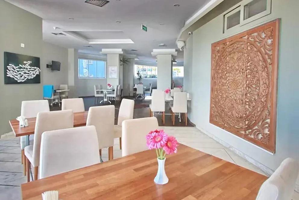 Jura Hotels Ada Beach
