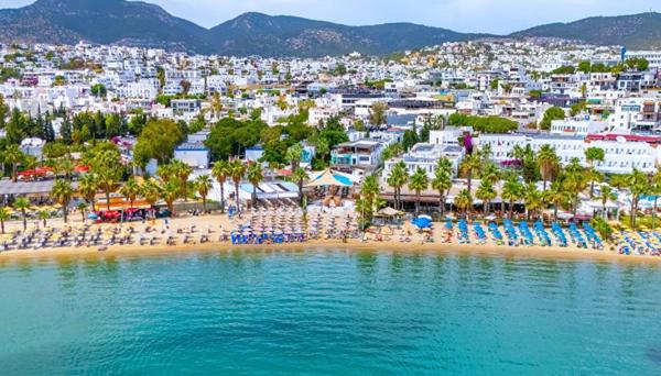 Ladonia Hotels Leo Beach Resort (+16)