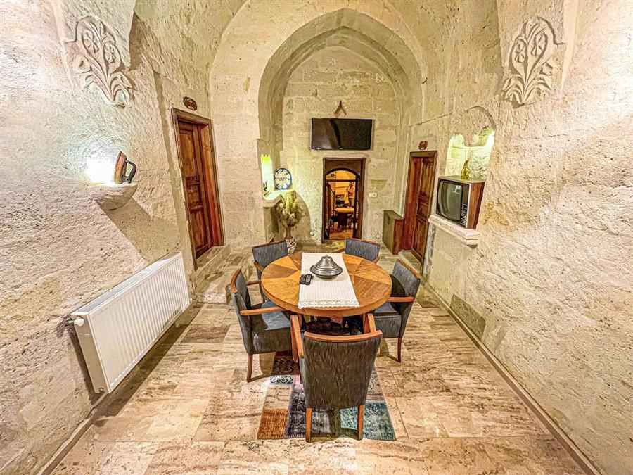 Heritage Cave Suites