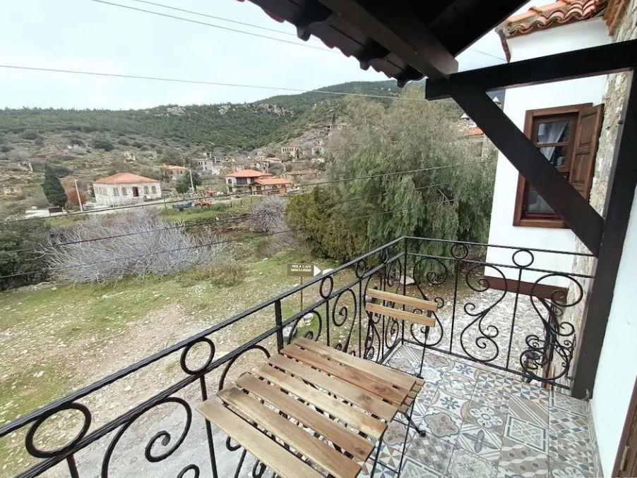 Puli Stone Houses