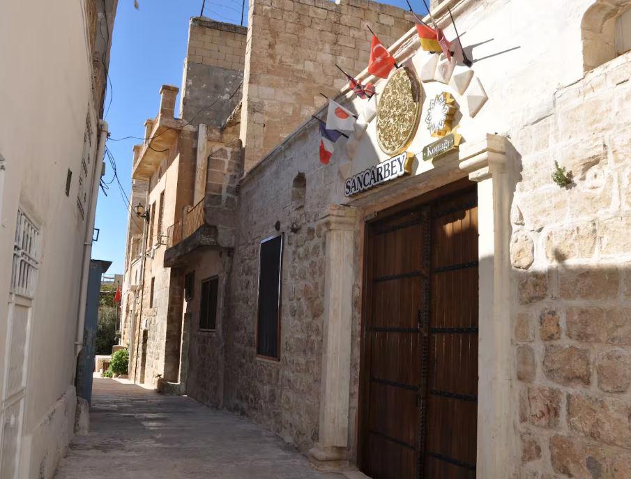Sancarbey Konağı