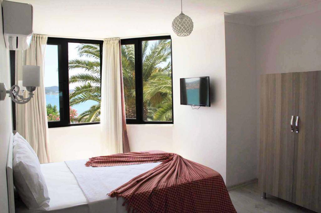 Cunda Şira Otel