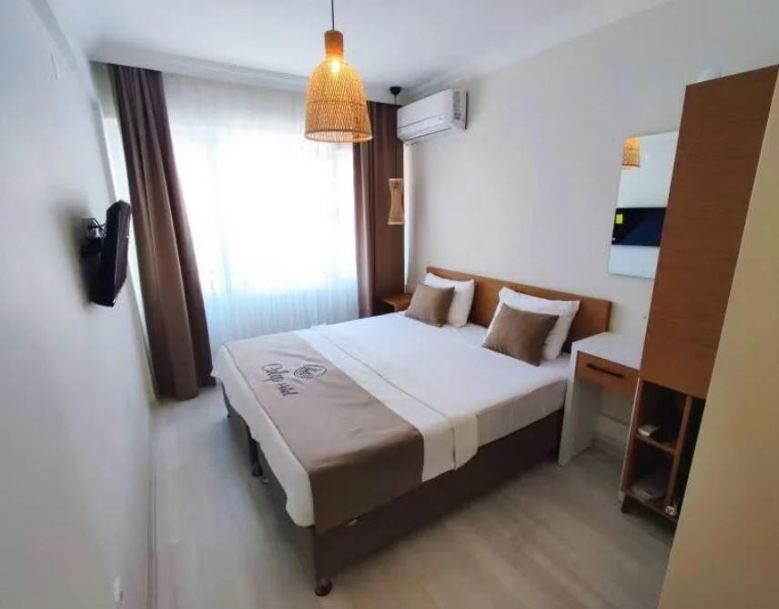 Celep Otel Foça