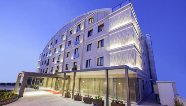 Lamec Hotel Business
