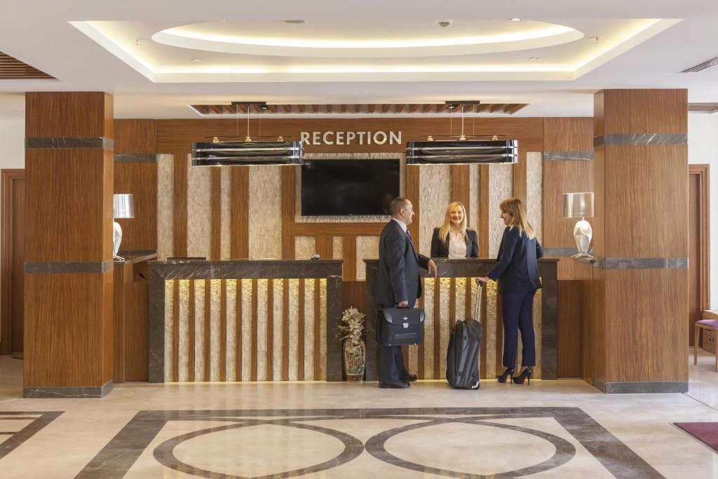 Lamec Hotel Business