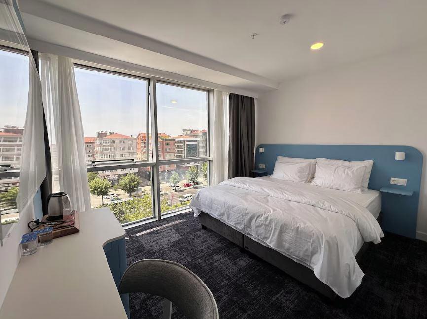 No25 Hotels