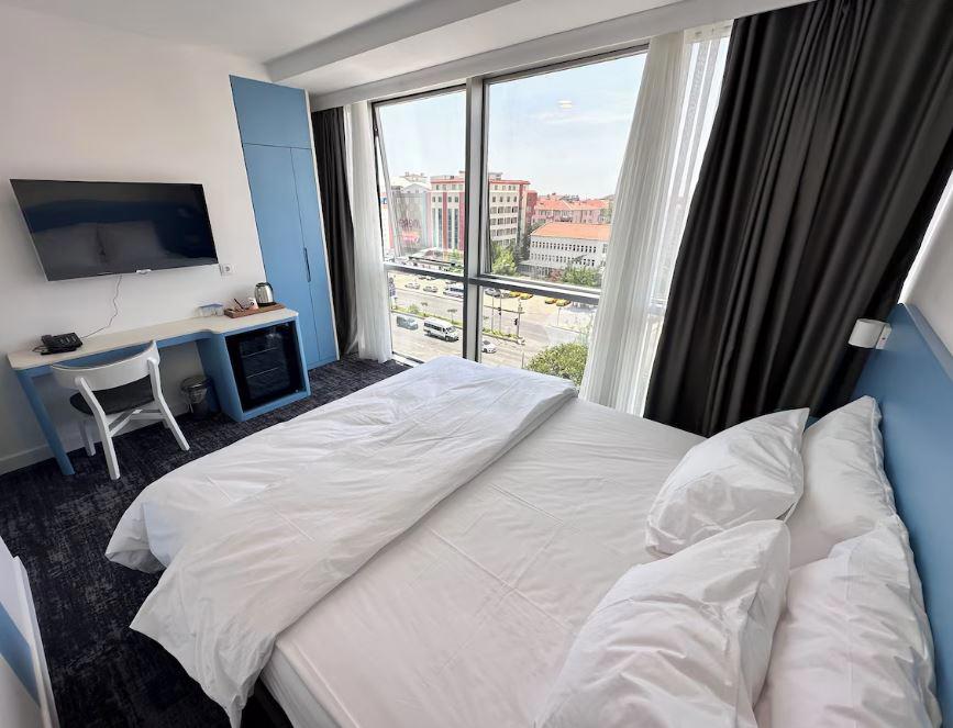 No25 Hotels