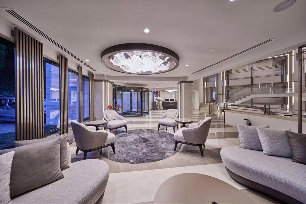Waveside Hotel