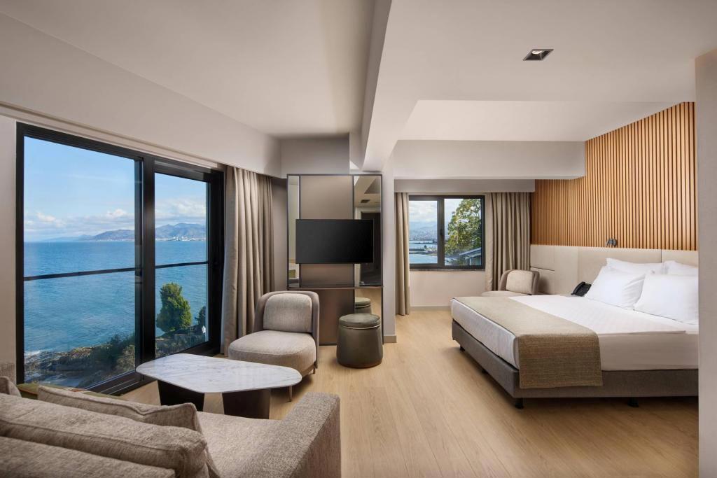 Waveside Hotel