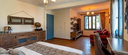 Ayvalık Rebetiko Otel
