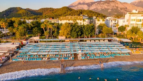 Lancora Beach Hotel