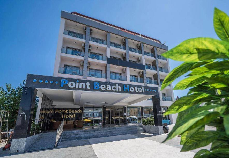 Point Beach Hotel