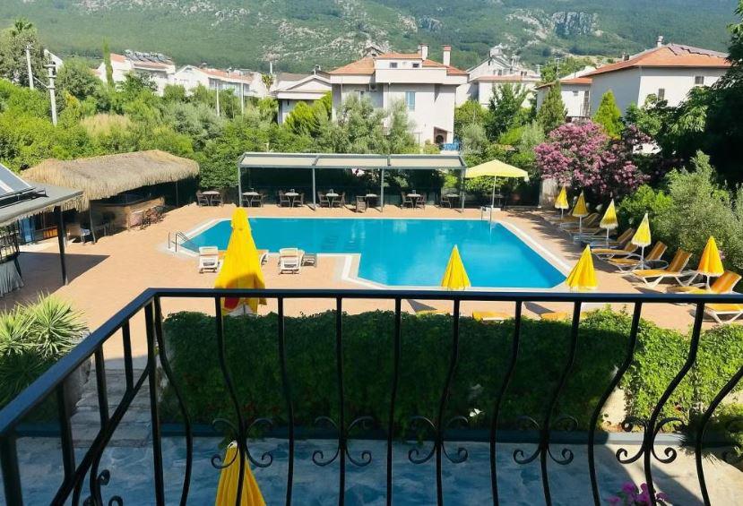 The Green Valley Hotel