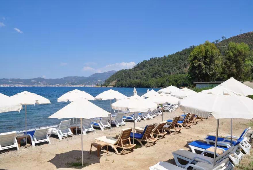 Anerissa Hotel