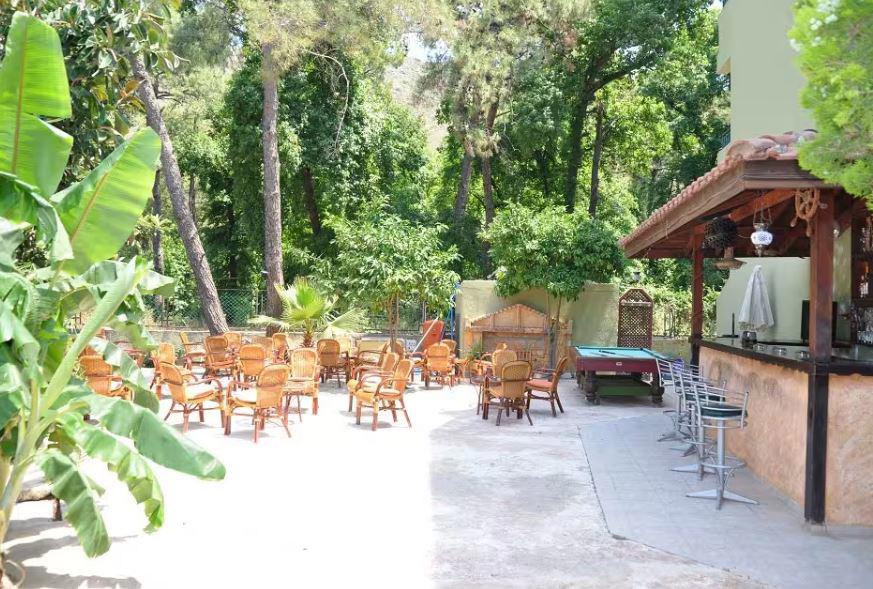 Anerissa Hotel