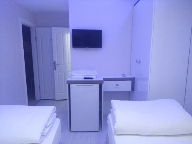 Ünler Otel