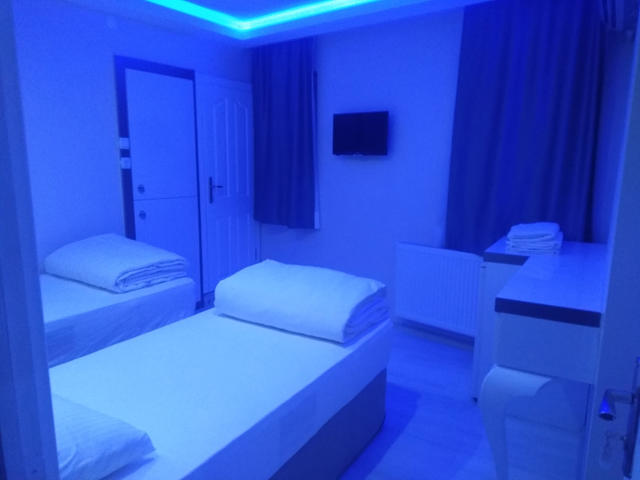 Ünler Otel