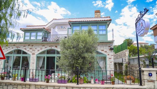 Elda Alaçatı Boutique Hotel