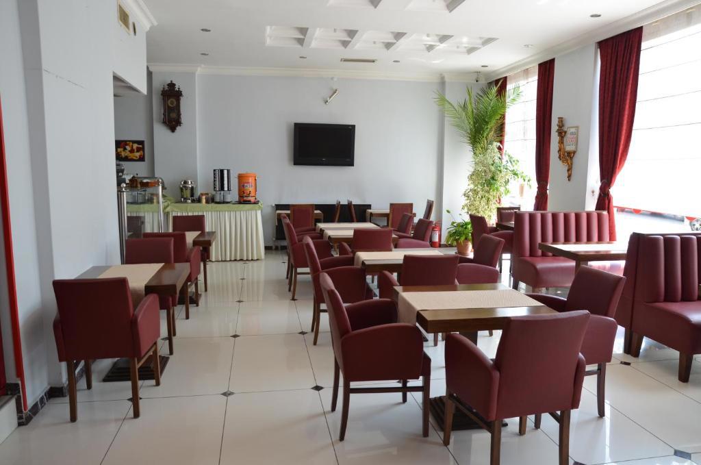 Anibal Hotel