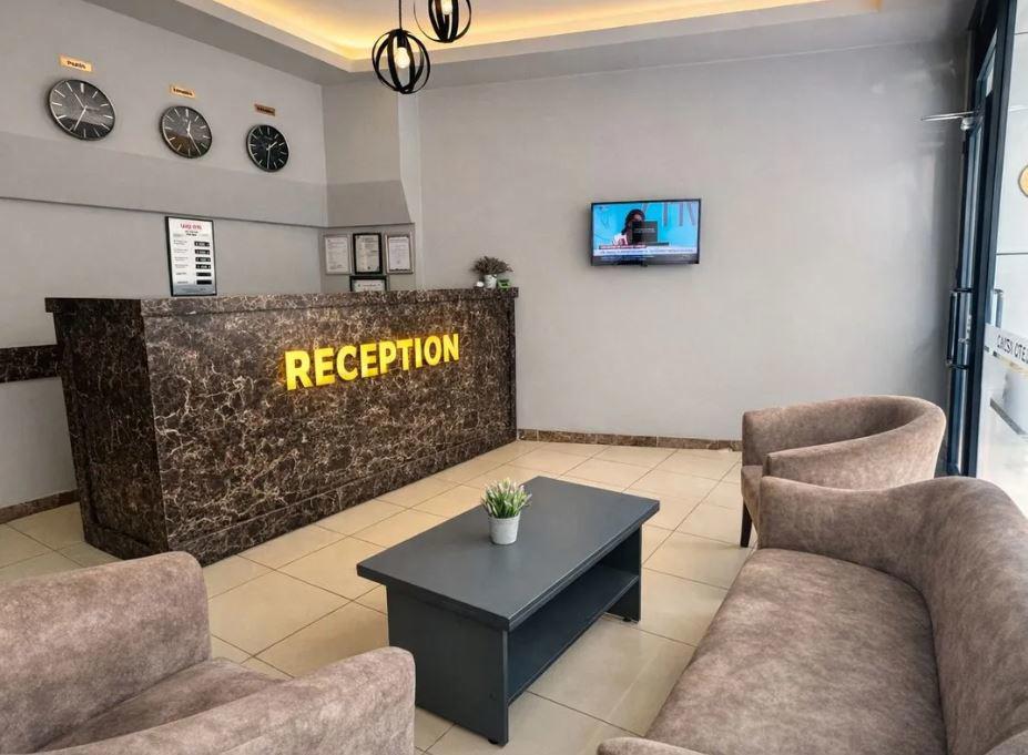 Carsi Otel