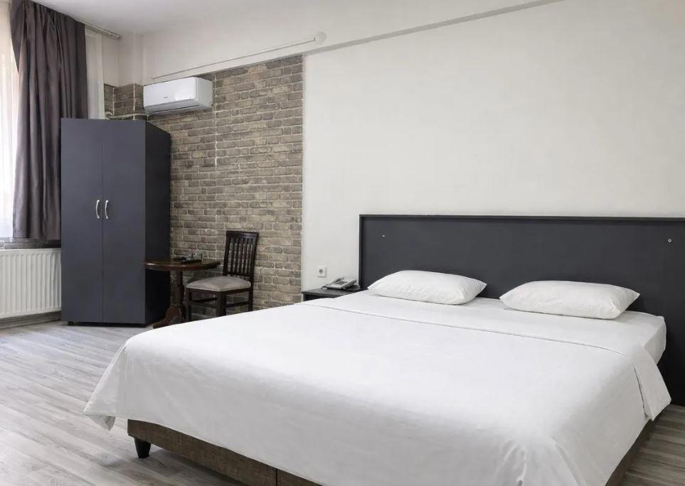 Carsi Otel