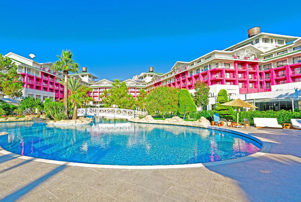 Fashiontv Luxe Resort