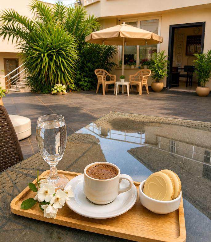 Amadeus Hotel