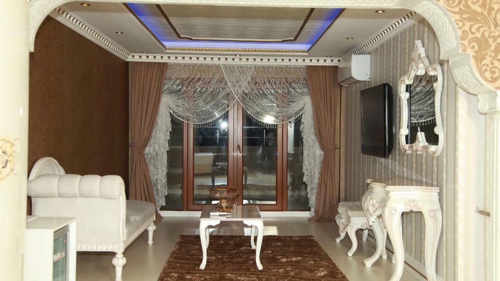 Royal Anka Boutique
