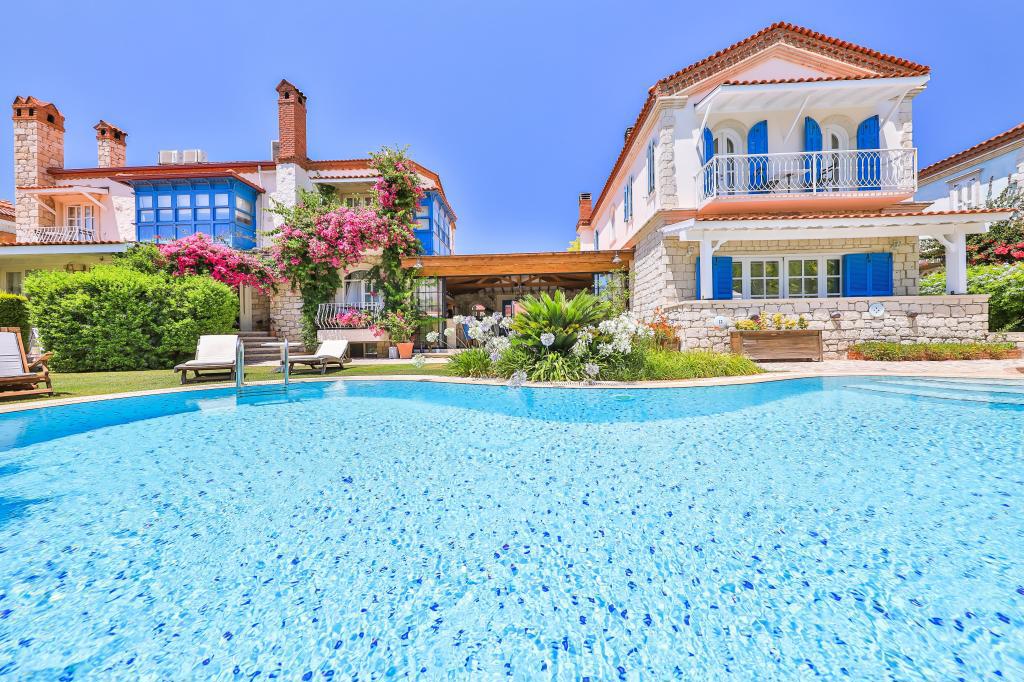 Cumbalı Konak Hotel Alaçatı