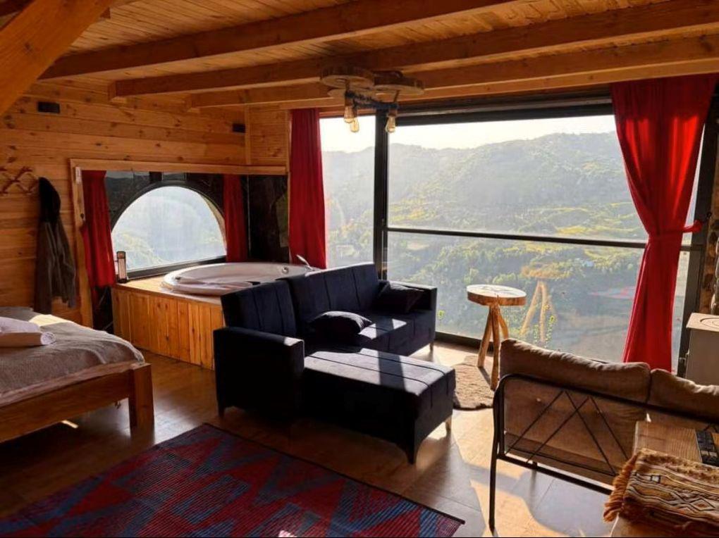 Ona Suit Bungalow