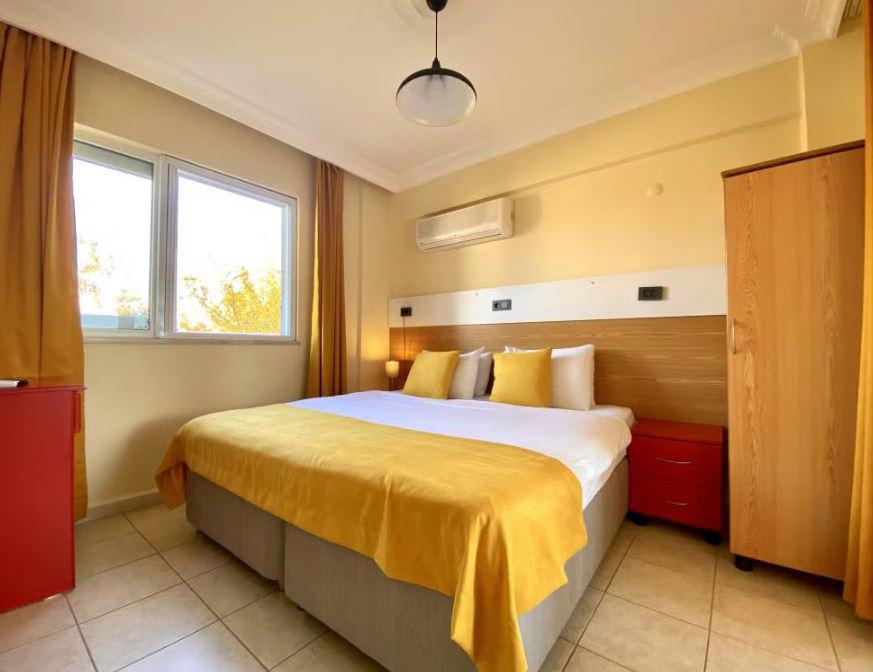 Ten Apart Hotel