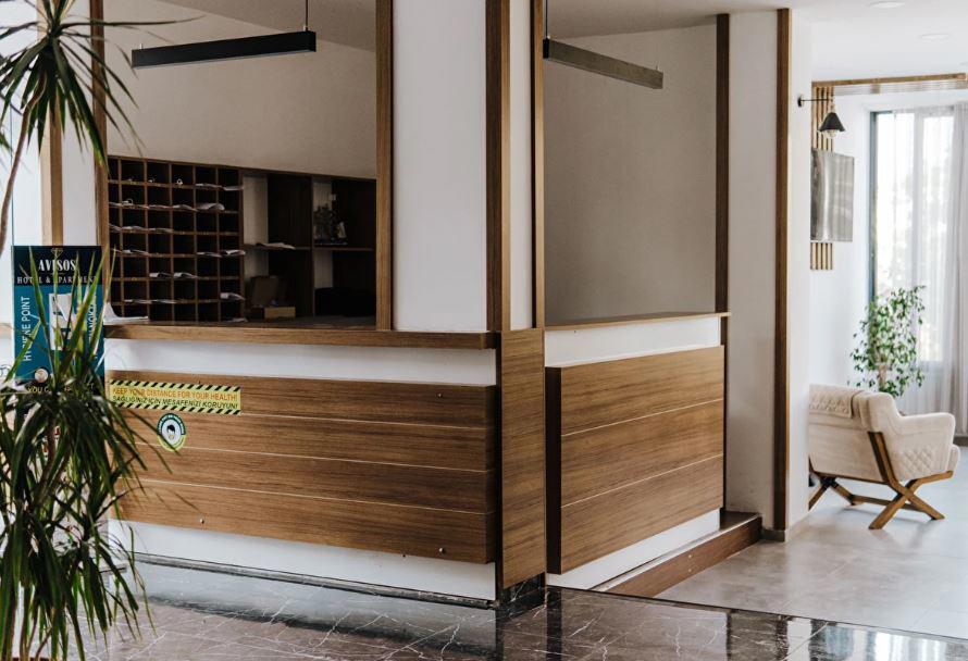 Avisos Hotel & Apartments