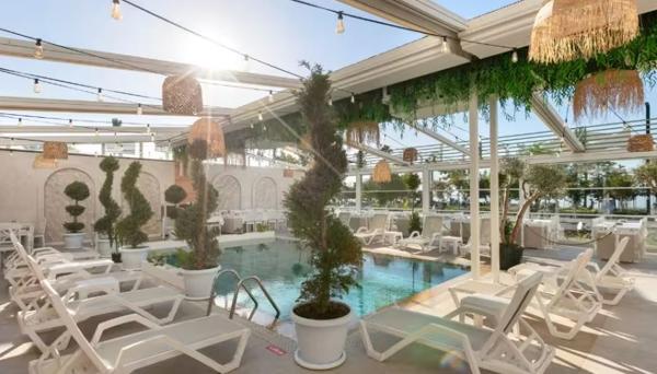 Reo Hotel & Spa