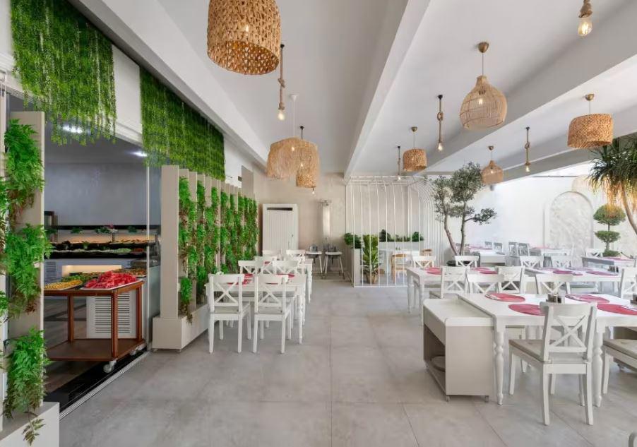 Reo Hotel & Spa