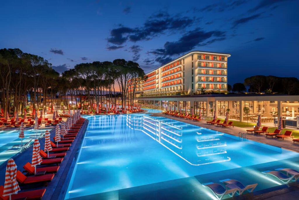 Trendy Perge Resort & Suites