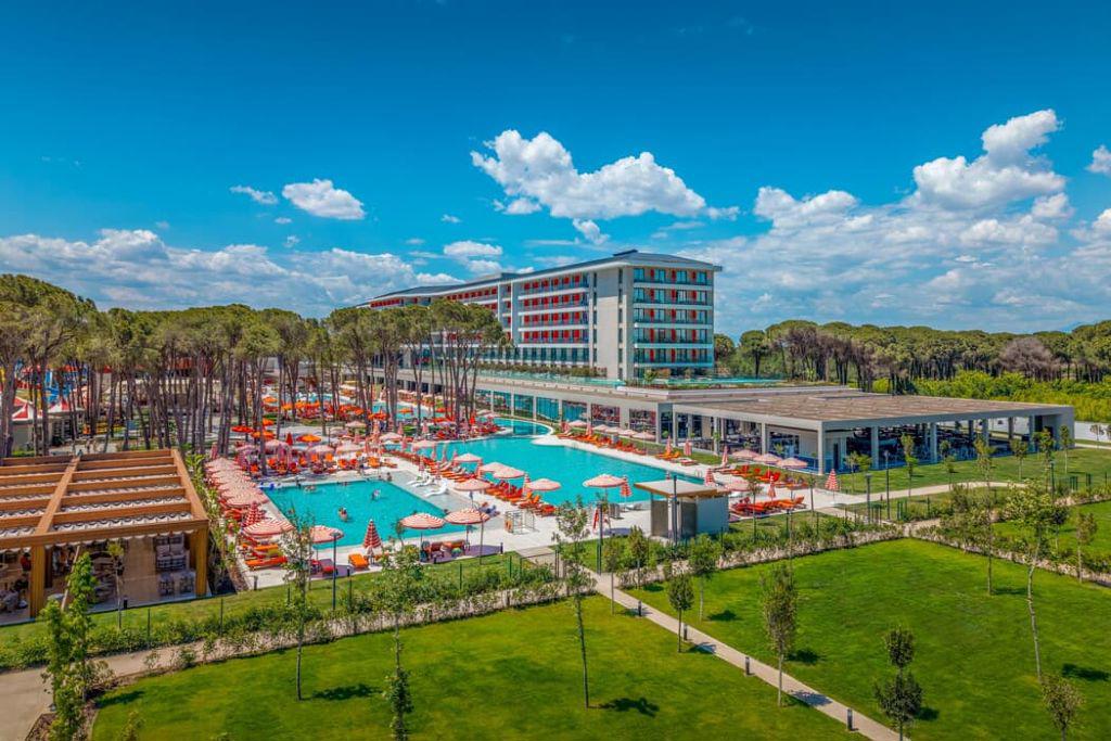 Trendy Perge Resort & Suites