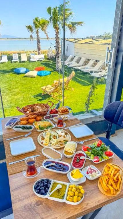 Blue Garden Sarımsaklı