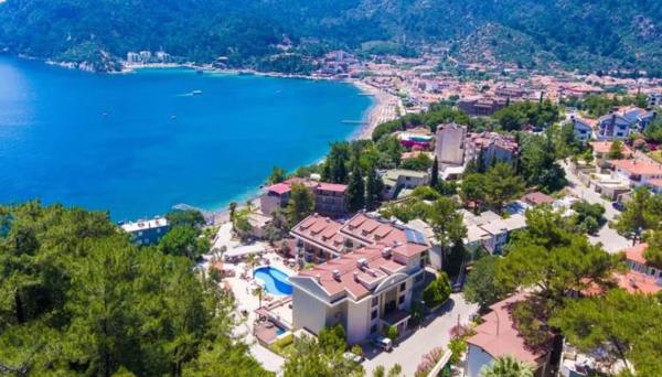 Meril Club Hotel
