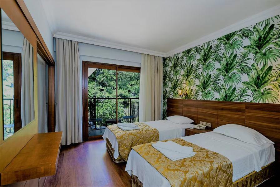Meril Club Hotel