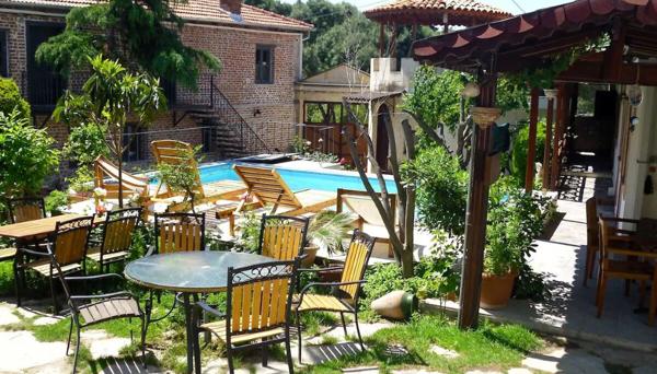 Akropolis Hotel