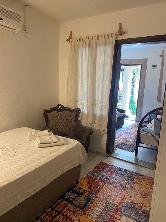Akropolis Hotel