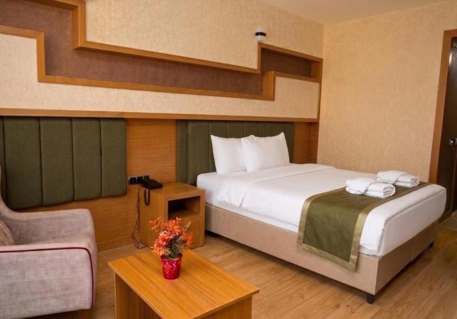 Montella Hotel