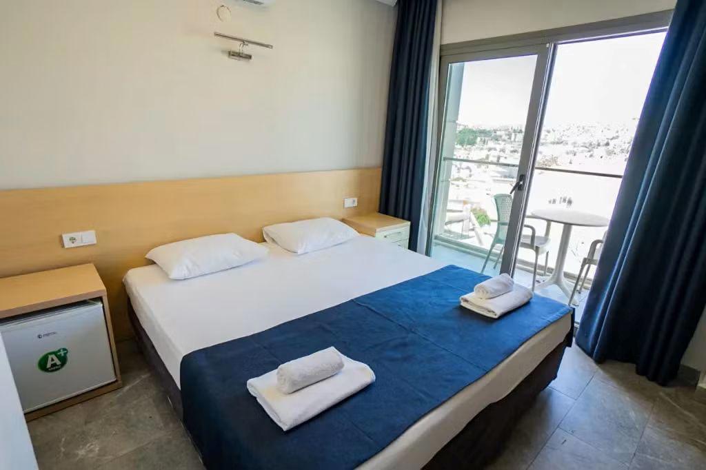 M2 Hotel