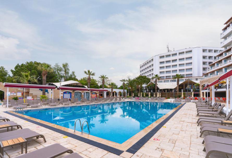 Batıhan Beach Resort & Spa
