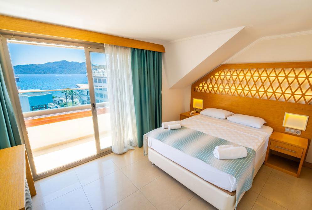 Aurasia Design Hotel